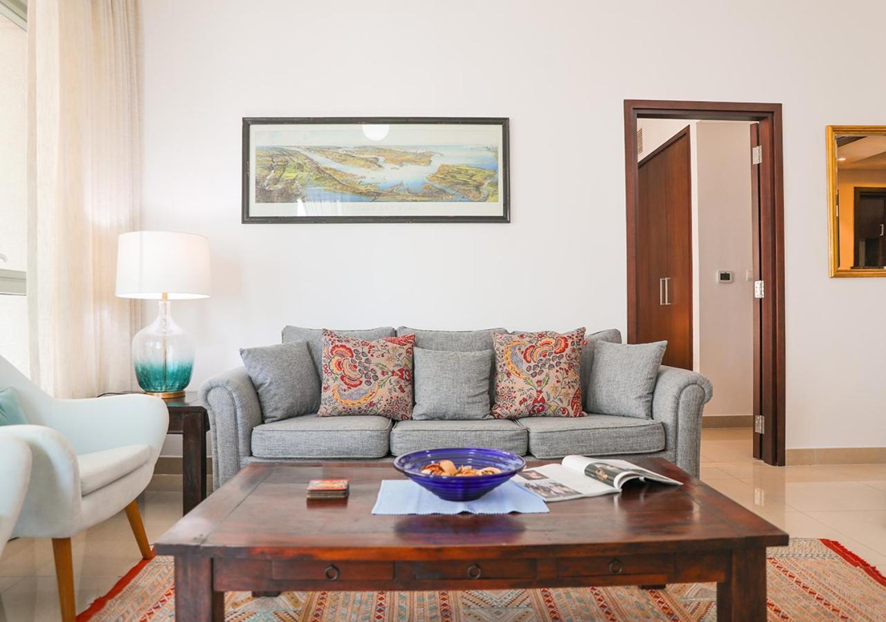 Nasma Luxury Stays - Fancy Apartment With Balcony Near Burj Khalifa Dubai Exterior photo